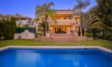 Los Arqueros, Benahavís, Villa