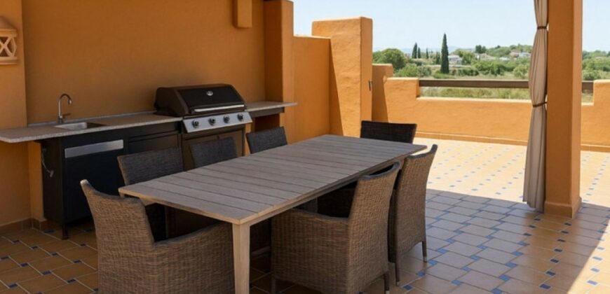 Atalaya, Benahavis, 3-Bedroom Penthouse