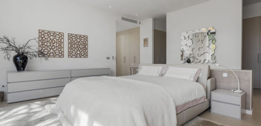 The Glass House, La Quinta, 7-bed Villa