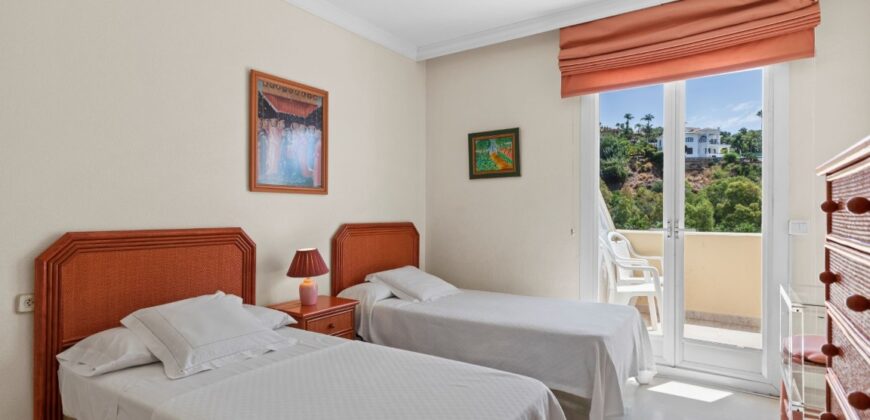 Los Arcos, La Quinta, Benahavís, 3-beds