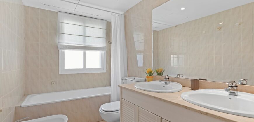 Los Arcos, La Quinta, Benahavís, 3-beds