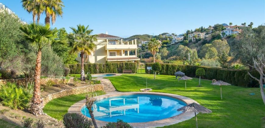 Los Arcos, La Quinta, Benahavís, 3-beds