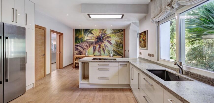 Gualdamina Baja, Marbella, Villa