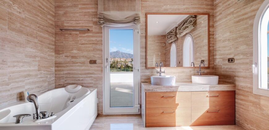 Gualdamina Baja, Marbella, Villa