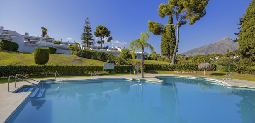 Los Dragos, Nueva Andalucia, 3-beds