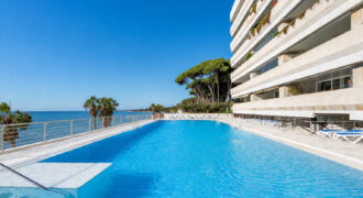 Golden Mile, Marbella, Seafront 2-beds